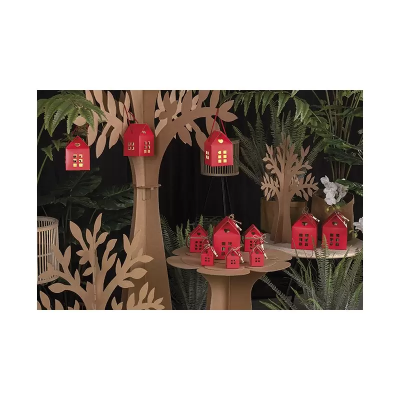 Kastīte Casetta māja sarkana