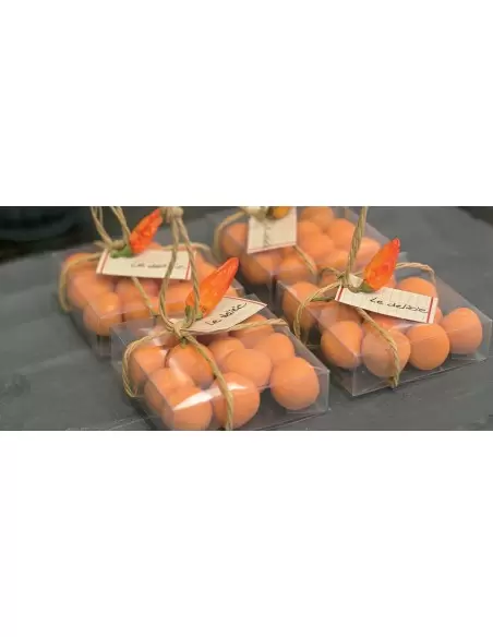 Skaidrios plokščios kvadratinės dėžutės