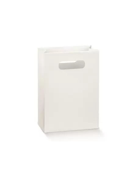 Baltas popierinis maišelis su iškirsta rankenėle